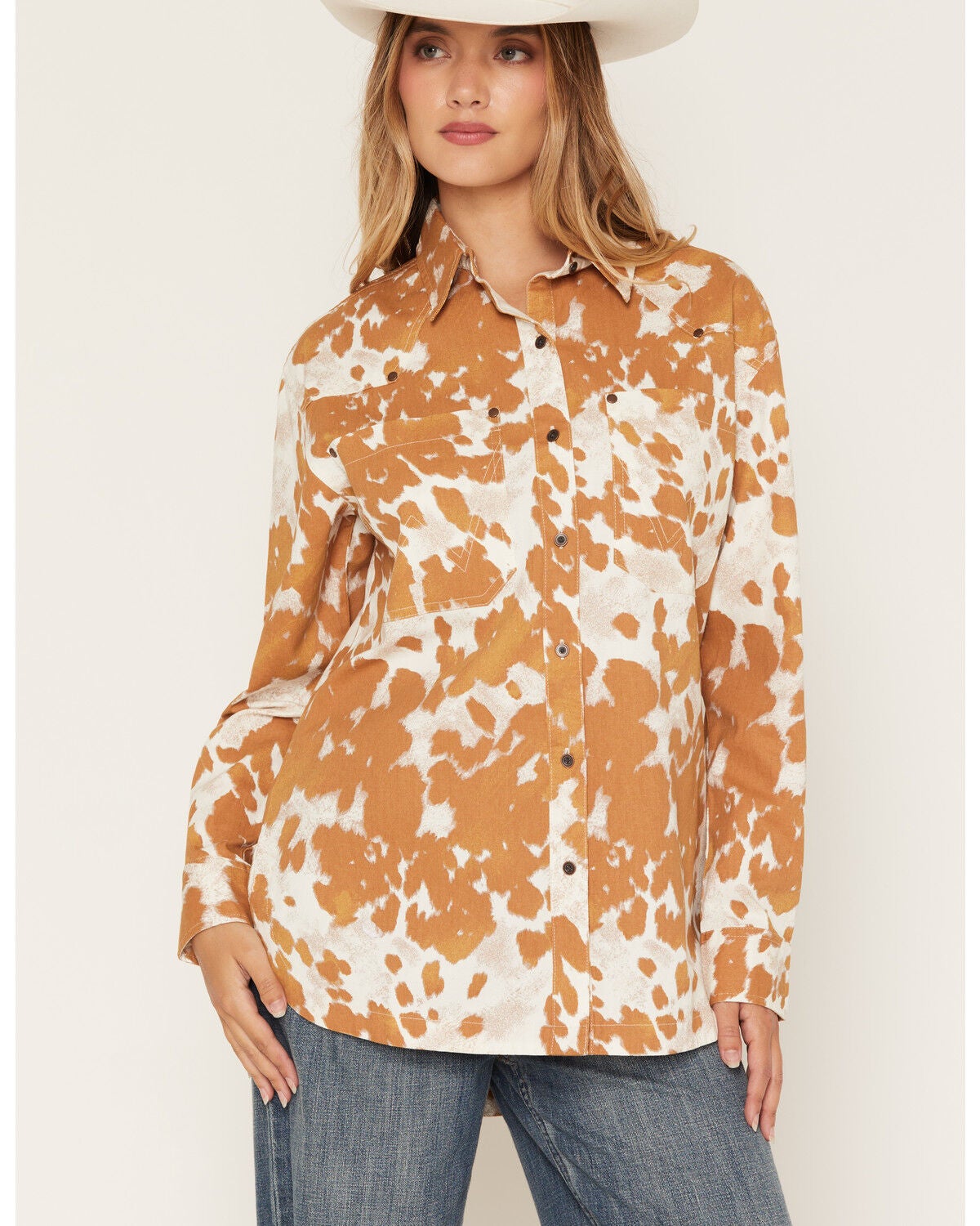 Wrangler Retro Women's Cow Print Long Sleeve Button-Down Boyfriend Western Shirt, White, hi-res