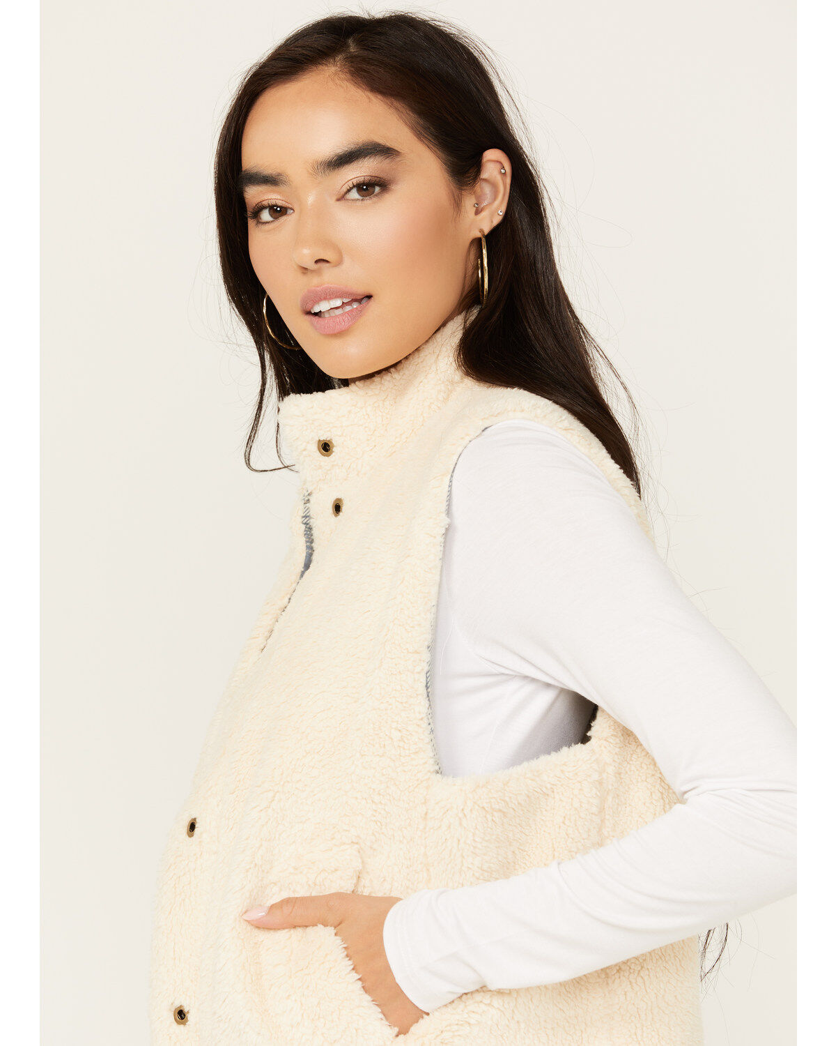 Image #3 - Cleo + Wolf Women's Alice Reversible Sherpa and Plaid Vest, Slate, hi-res