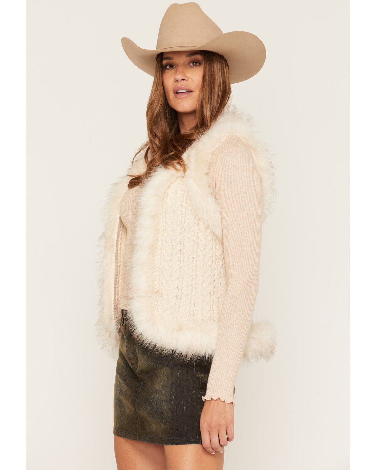 Image #2 - Shyanne Women's Cable Knit Faux Fur Vest, Natural, hi-res