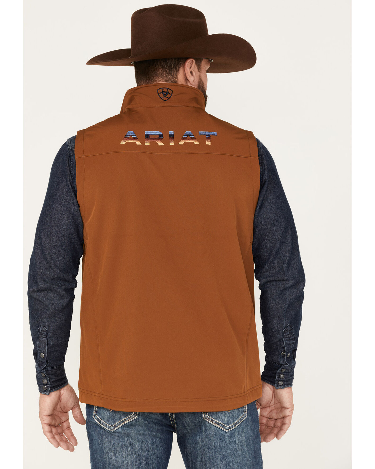 Ariat Men s Logo 2.0 Softshell Vest Boot Barn