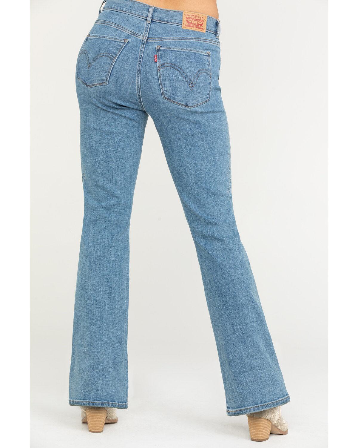 classic levi jeans womens