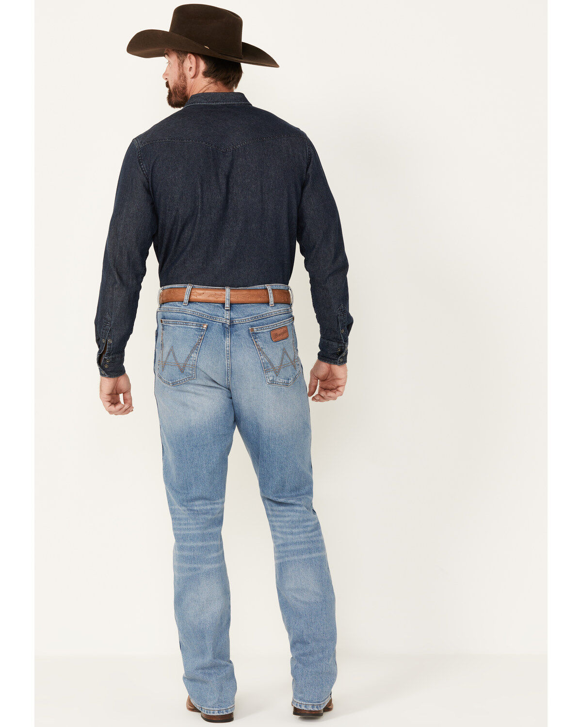 Wrangler Retro Men's Light Wash Relaxed Bootcut Stretch