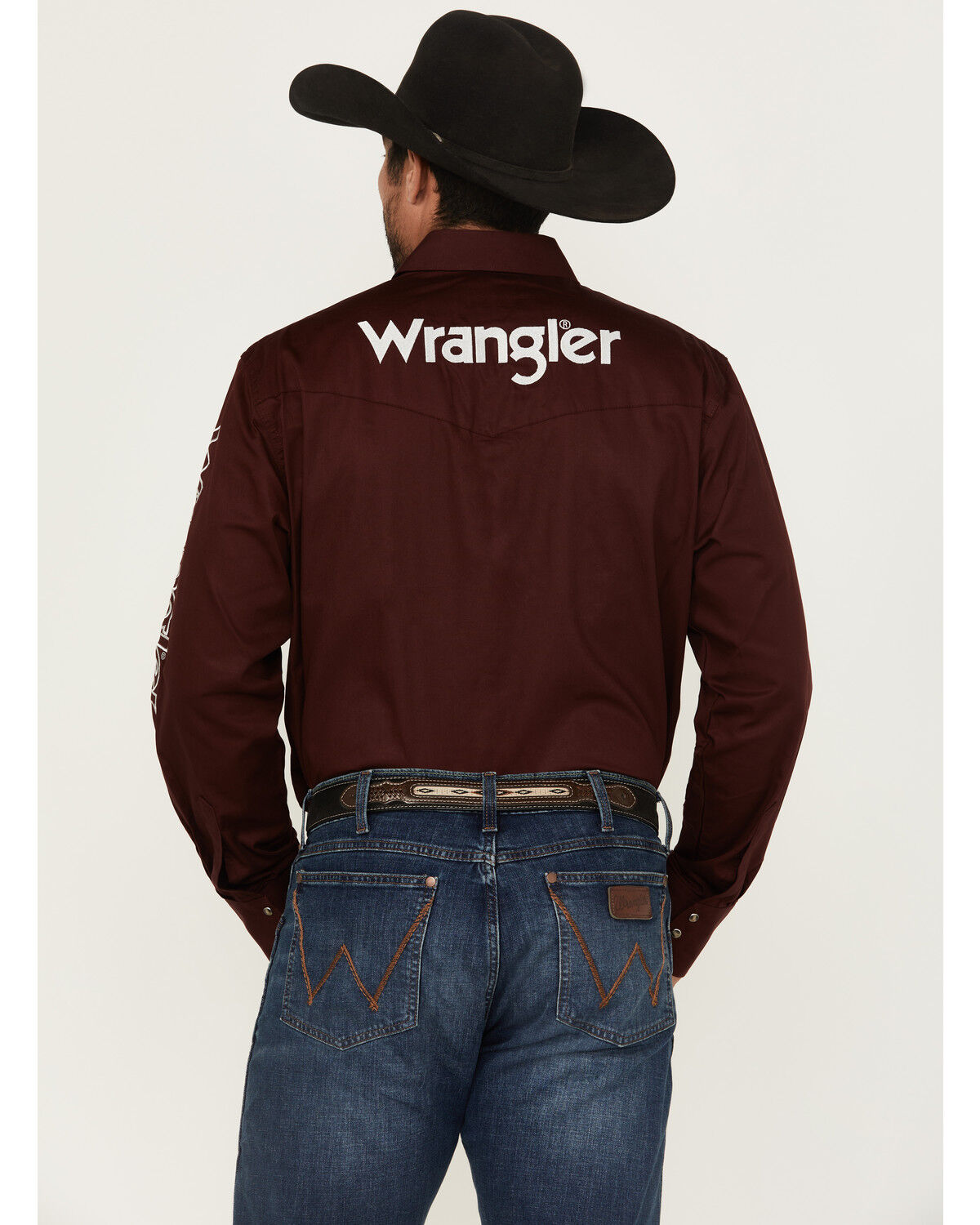 Product Name:  Wrangler Men's Logo Solid Long Sleeve Snap Western Shirt