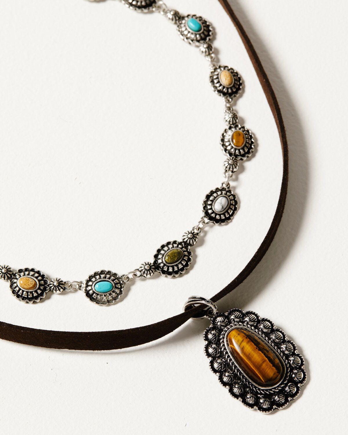 Image #1 - Shyanne Women's Bisbee Falls Concho Choker Necklace Set, Silver, hi-res
