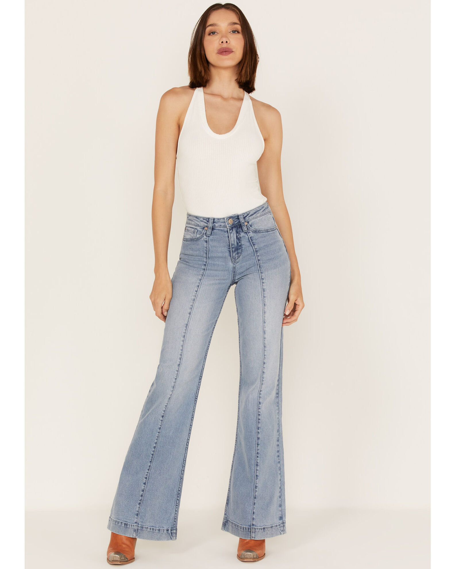 Shyanne Women s Light Wash High Rise Seamed Flare Jeans