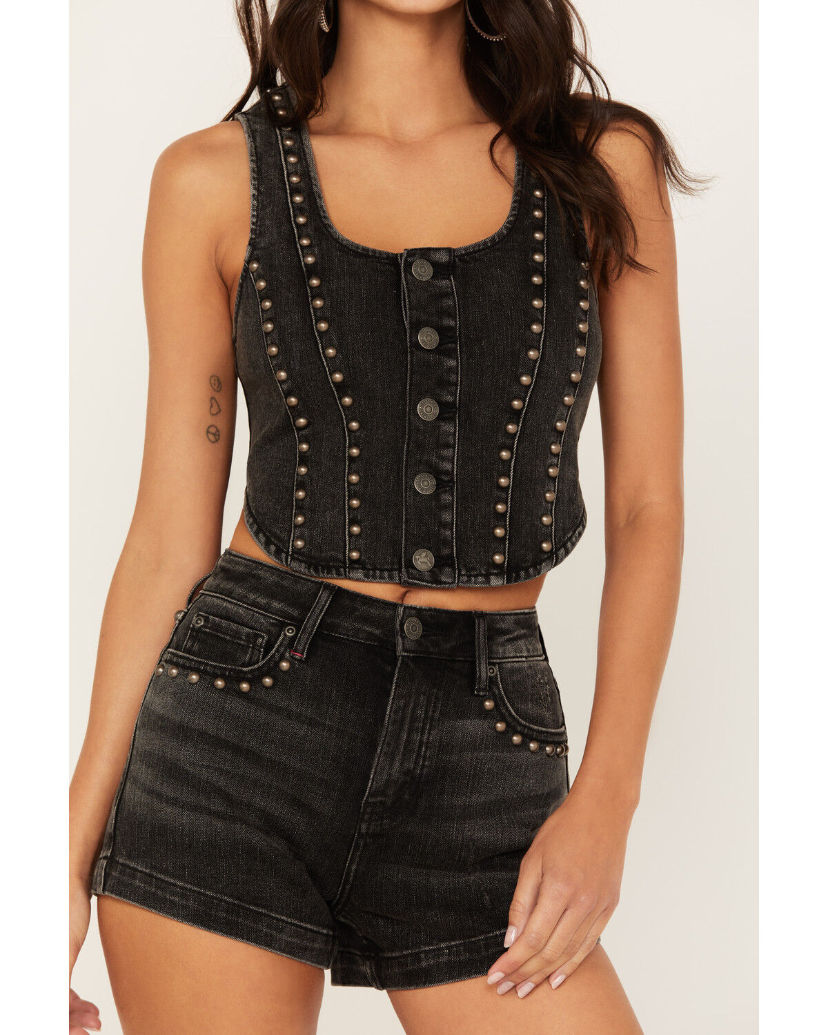 Product Name:  Idyllwind Women's Delrose Drive Studded Denim Vest