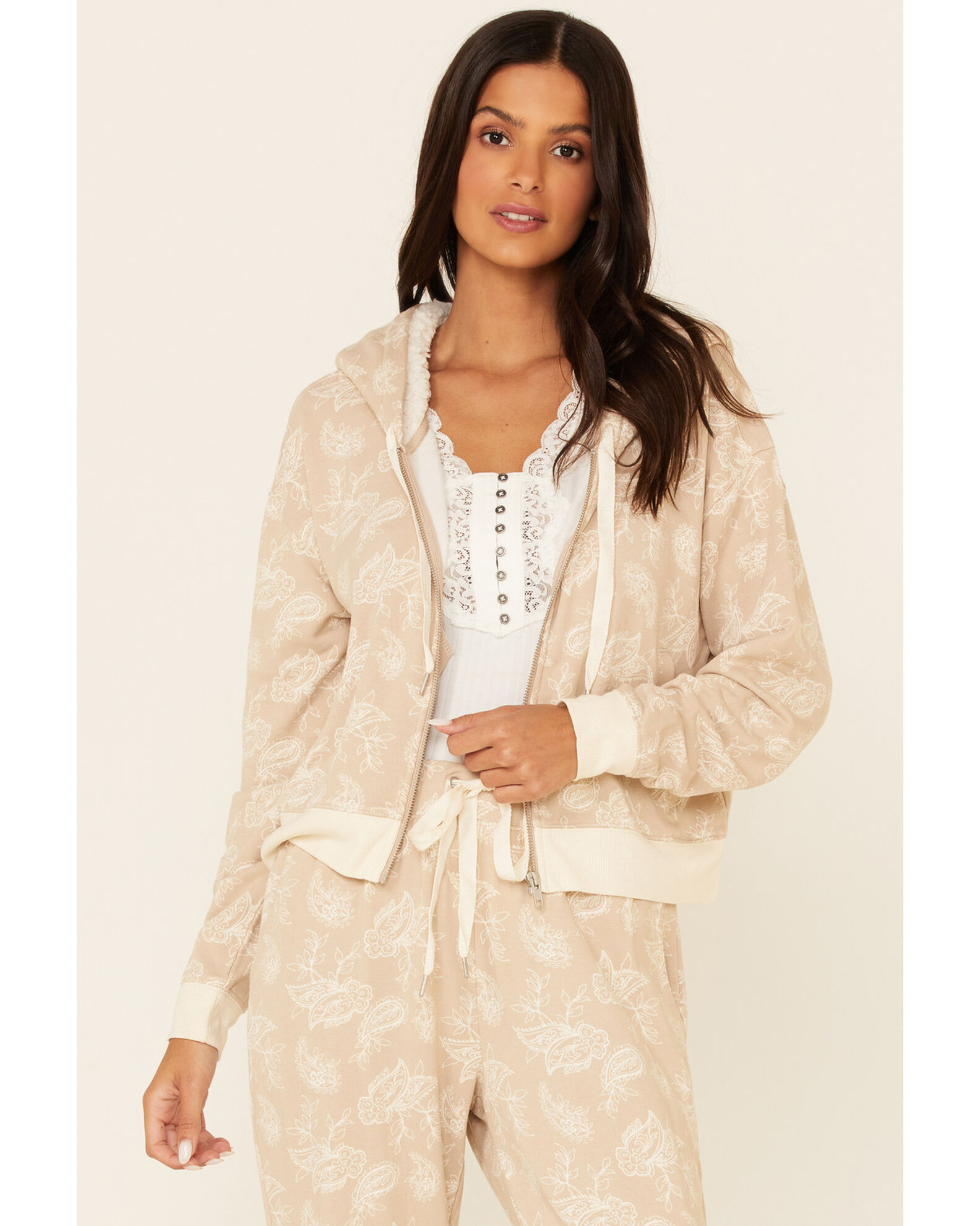Idyllwind Women s Tan Floral Print Sherpa Zip Front Hooded Jacket