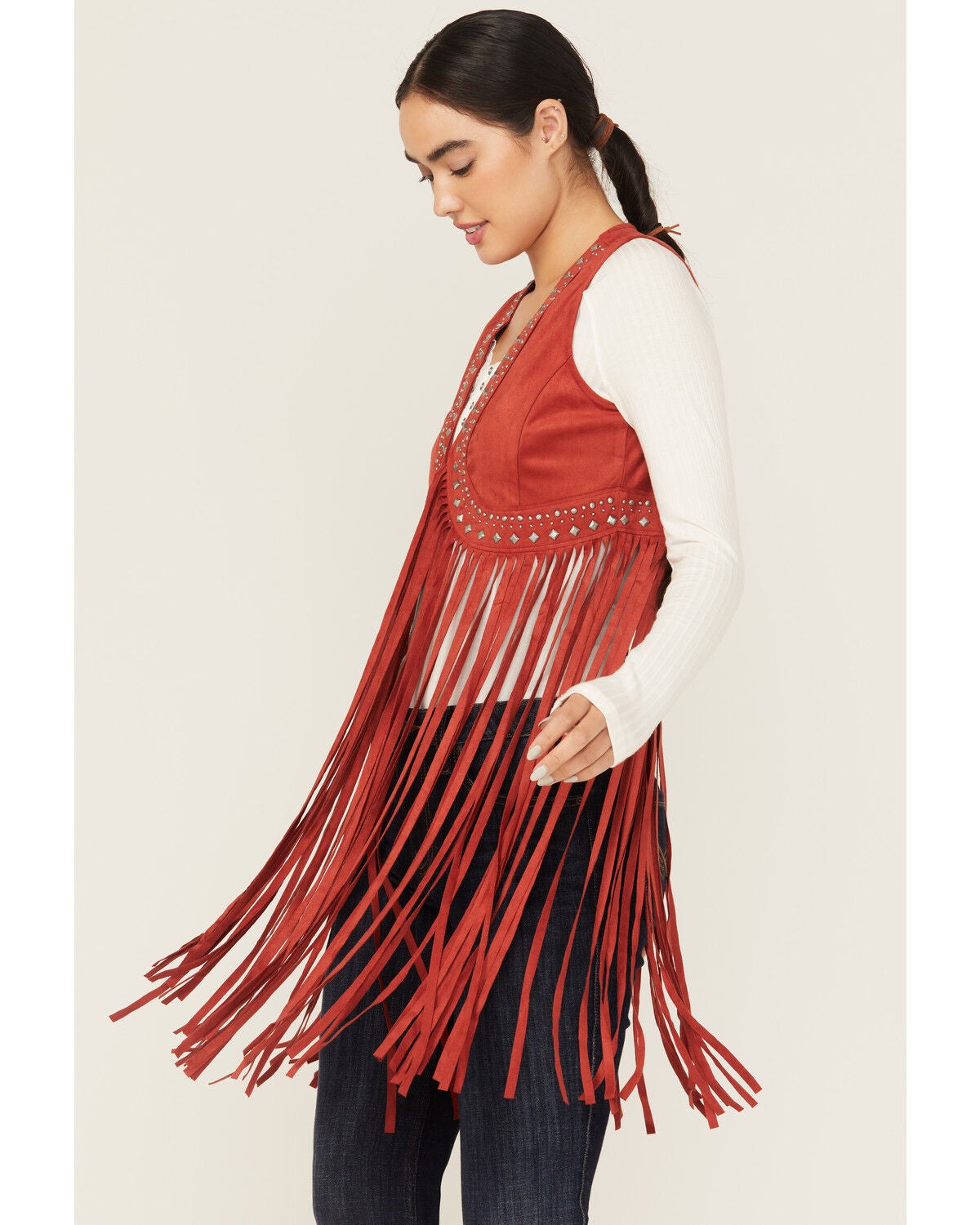 Idyllwind Women's Walnut Studded Faux Suede Fringe Vest, Chilli, hi-res