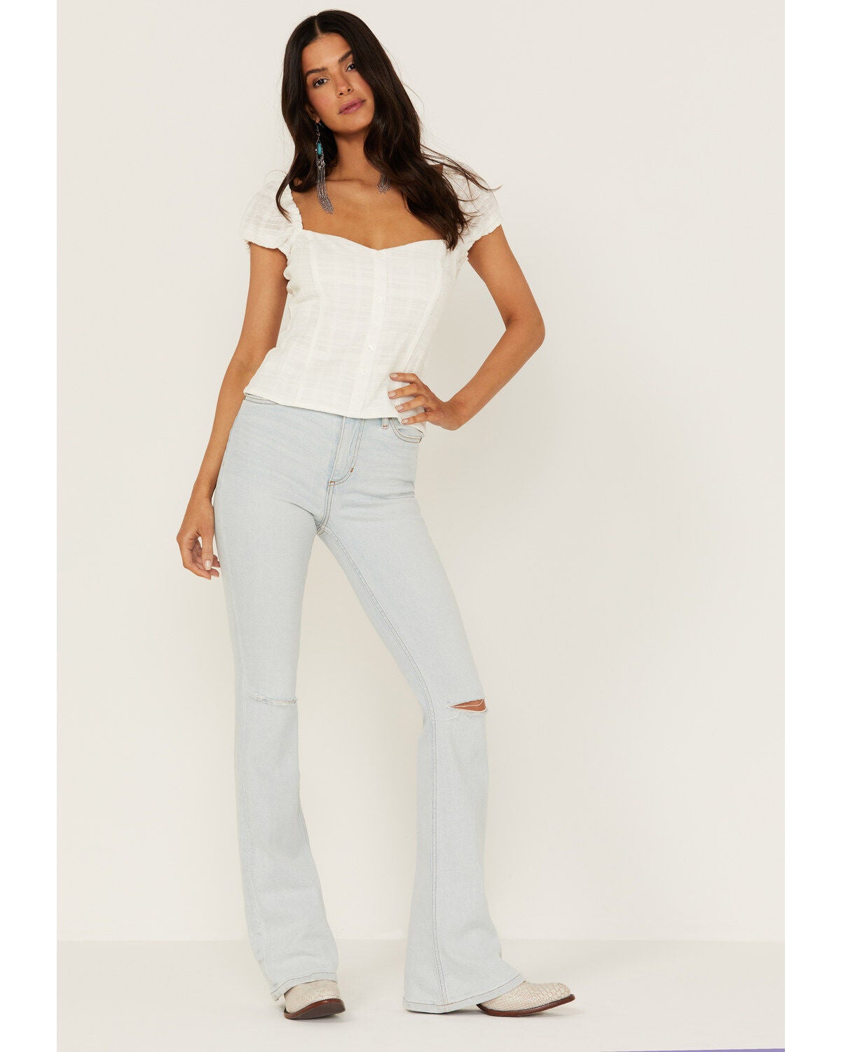 Idyllwind Women's High Risin' Sunglow Wash Distressed Knee Flare Jeans, Light Wash, hi-res