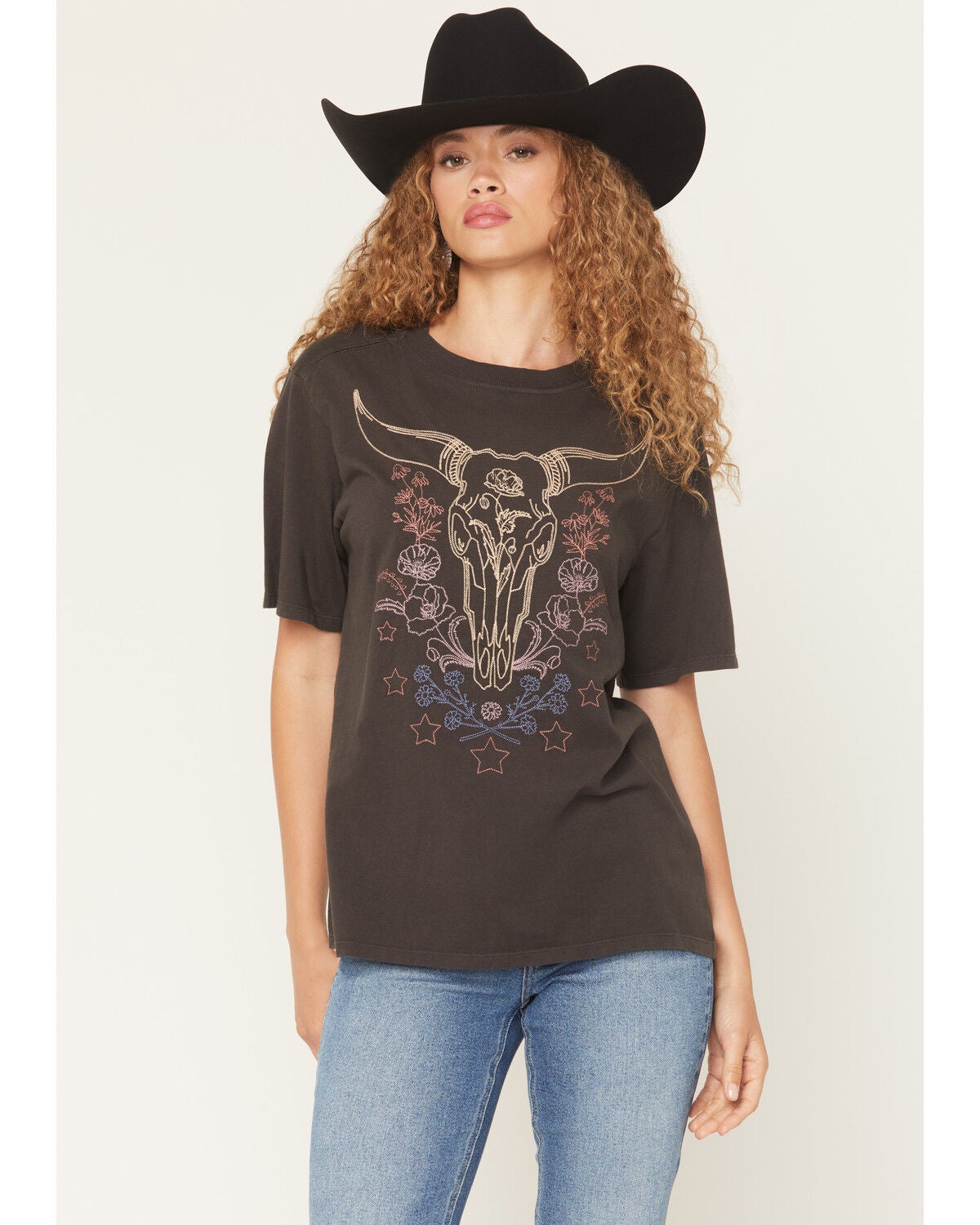 Idyllwind Women's Headstrong Steer Head Embroidered Short Sleeve Graphic Tee, Black, hi-res