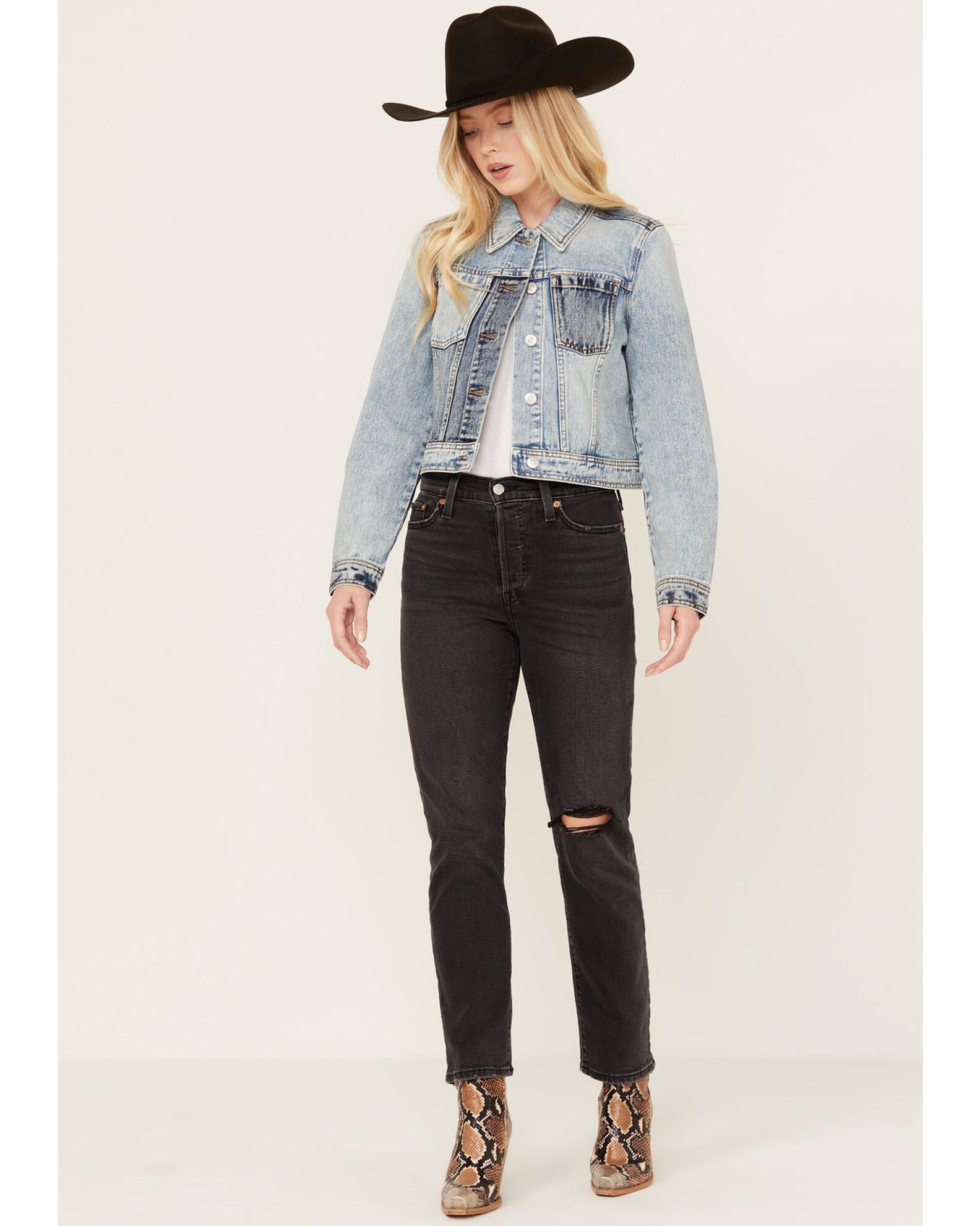 Wedgie cut levi's on sale