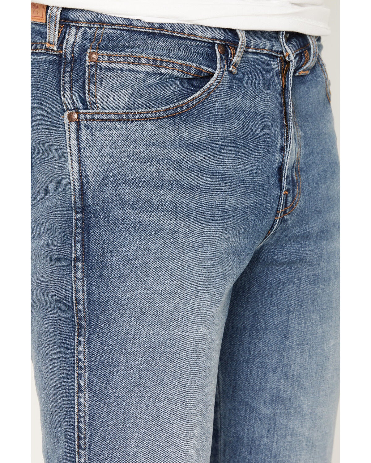 Image #2 - Levi's Men's Throw The Lasso Medium Wash Bootcut Stretch Denim Jeans, Medium Wash, hi-res