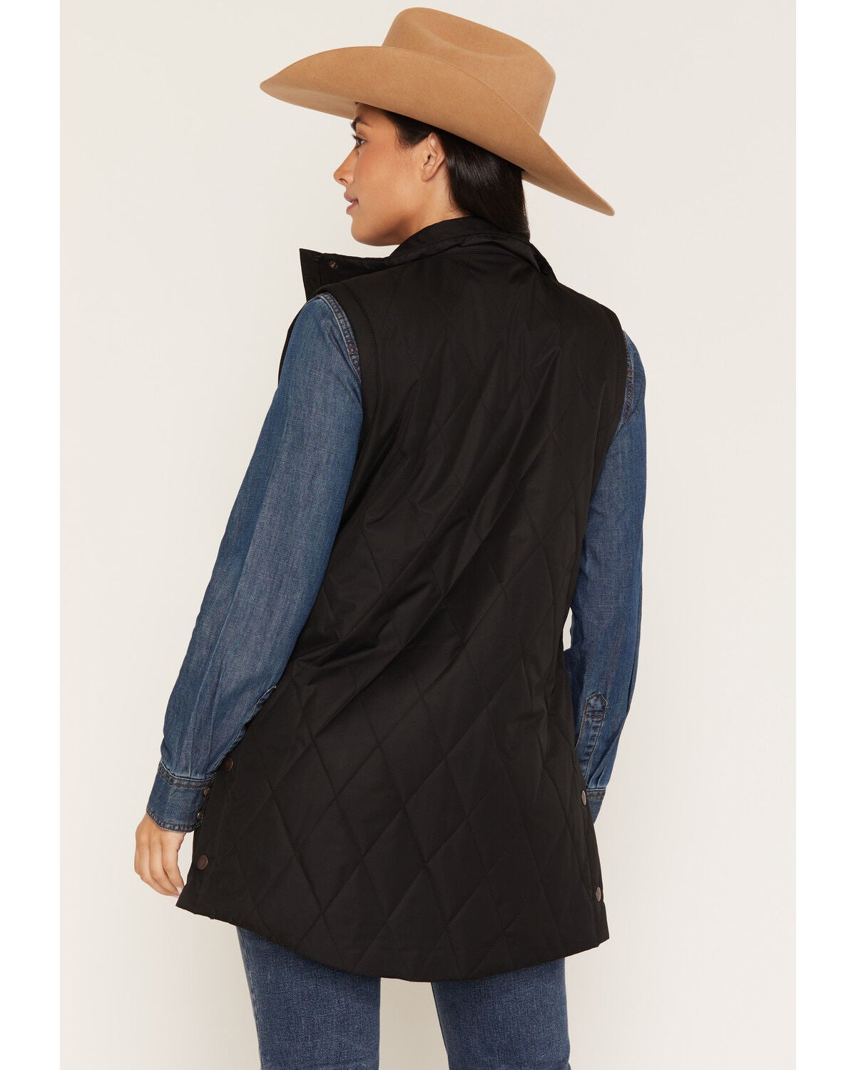 Image #4 - Cinch Women's Quilted 2/4 Length Fleece Lined Vest, Black, hi-res