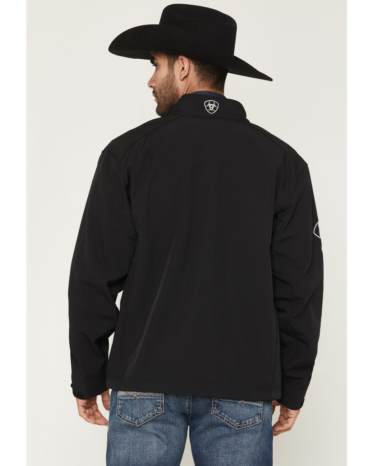 Image #4 - Ariat Men's Logo 2.0 Softshell Jacket, Black, hi-res