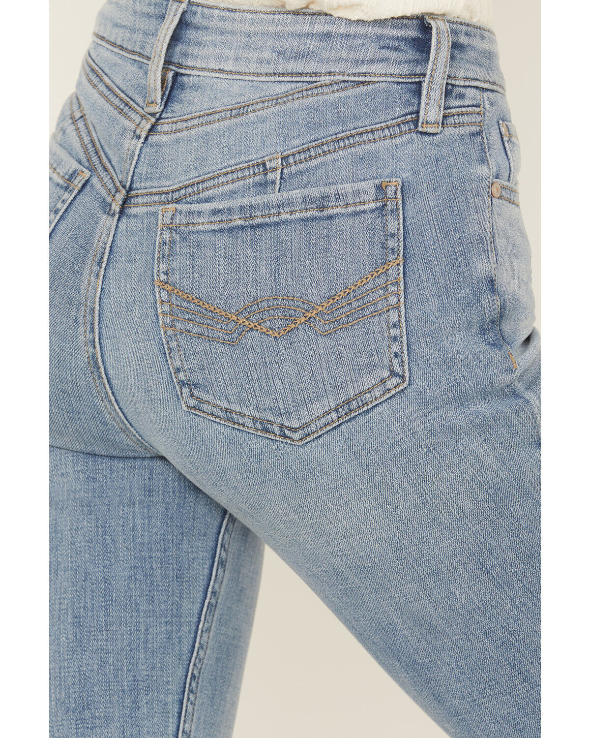 Product Name:  Idyllwind Women's Outlaw Light Wash High Rise Double Back Yoke Bootcut Super Stretch Denim Jeans