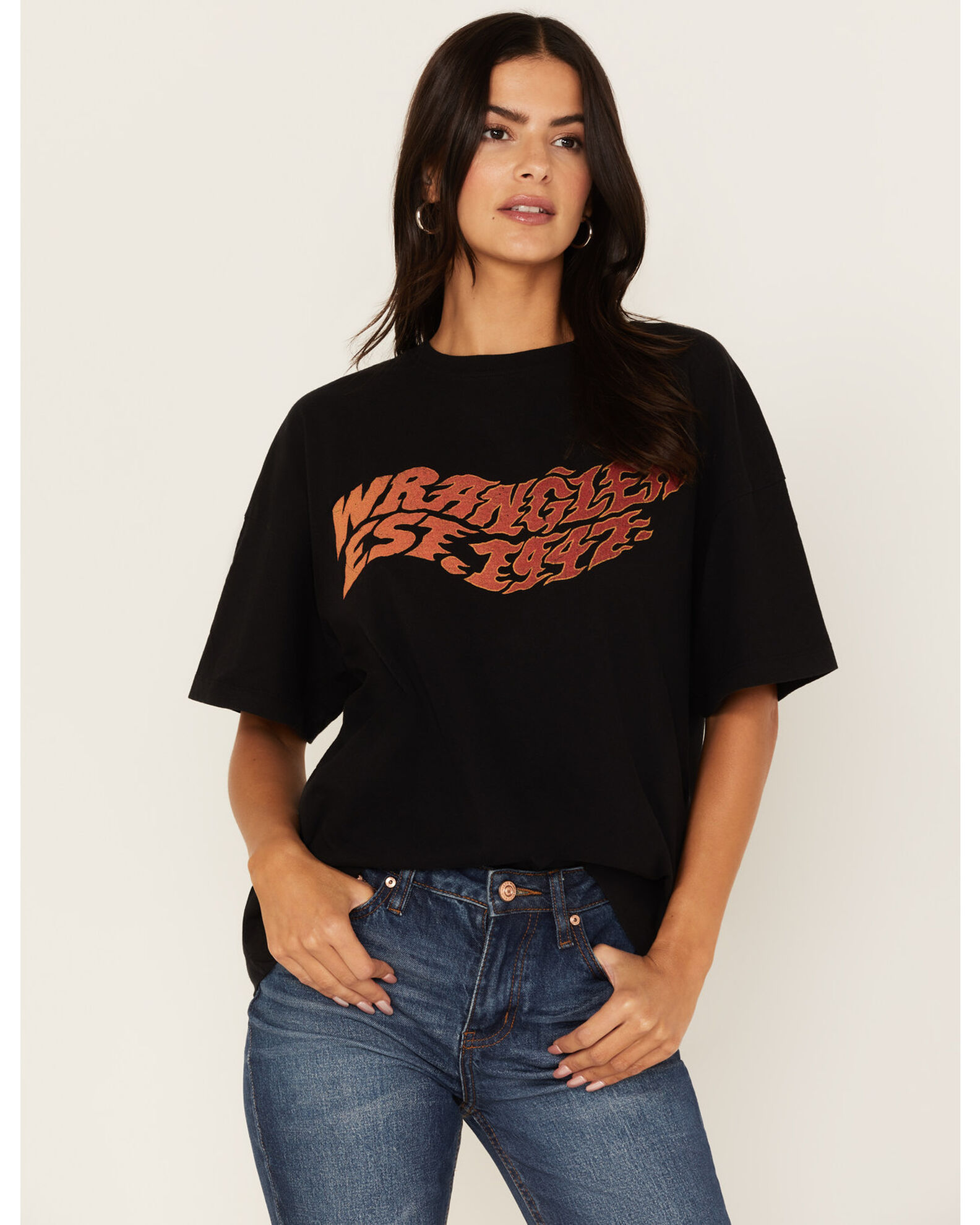 Wrangler Women s Est 1947 Fire Logo Graphic Girlfriend Tee
