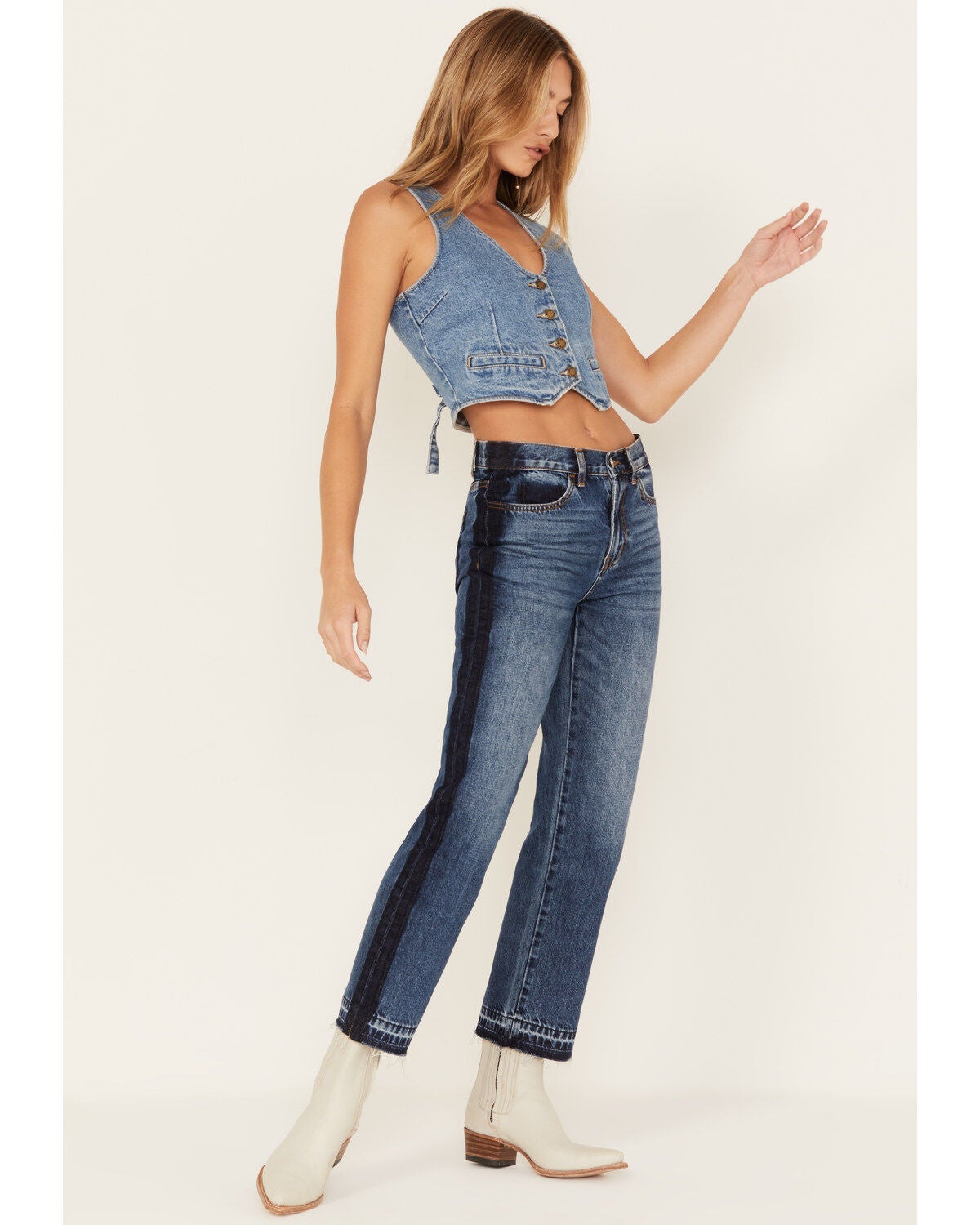 Ceros Women's Medium Wash High Rise Dark Wash Side Seam Straight Jeans, Blue, hi-res