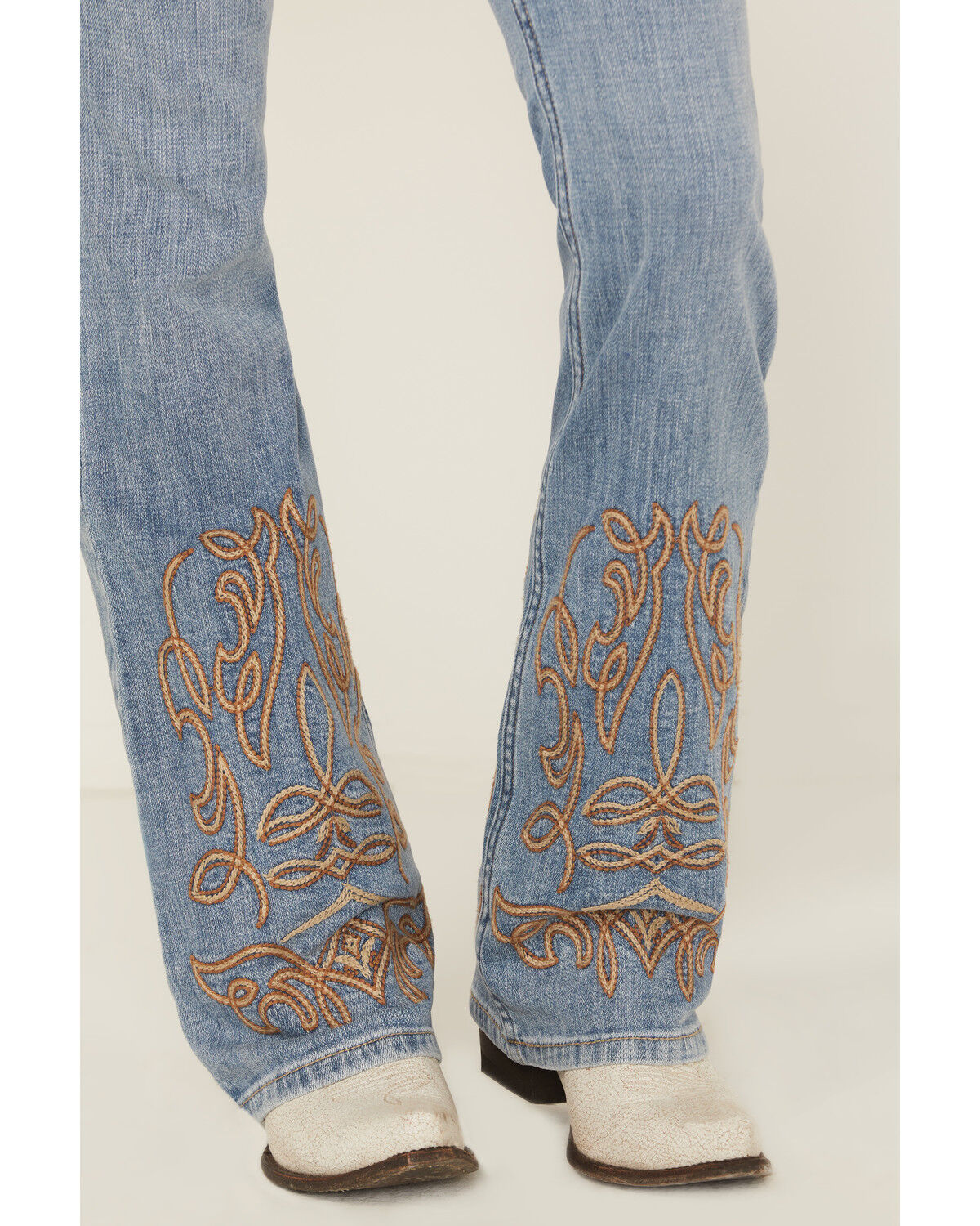 Product Name:  Idyllwind Women's Rebel Light Wash Mid Rise Boot Stitch Bootcut Super Stretch Denim Jeans