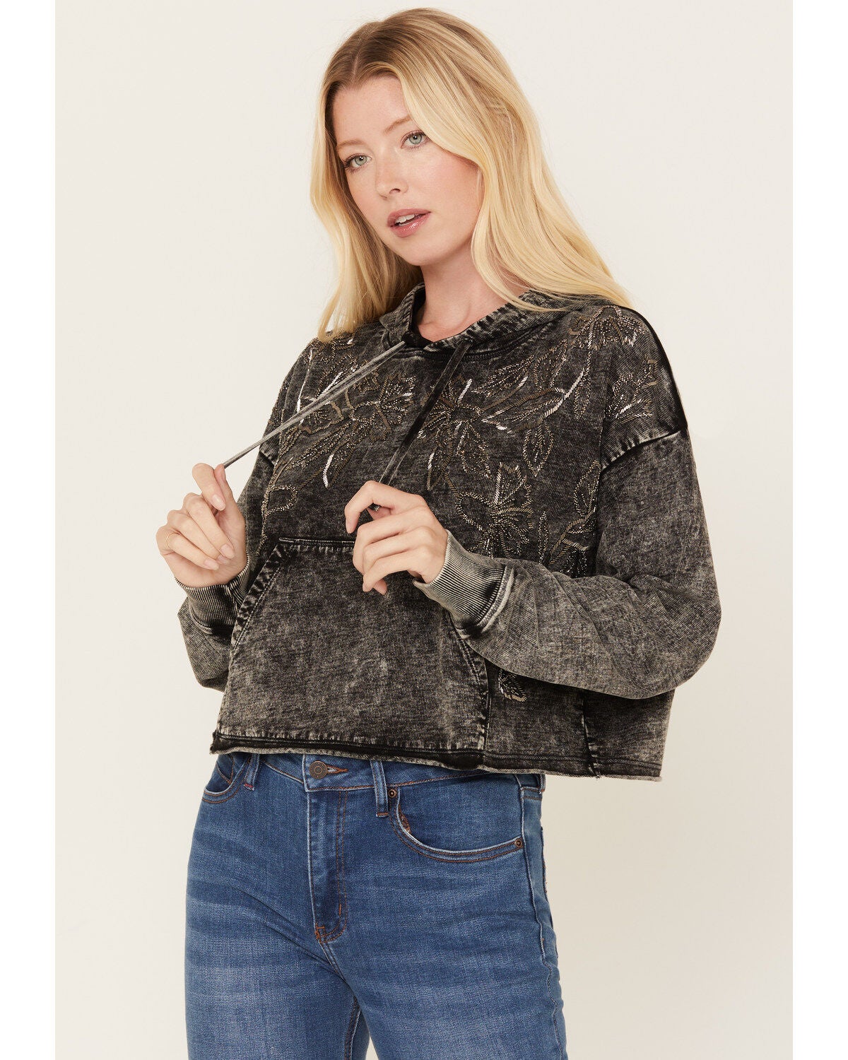 Idyllwind Women's Jensen Embroidered Hoodie, Charcoal, hi-res