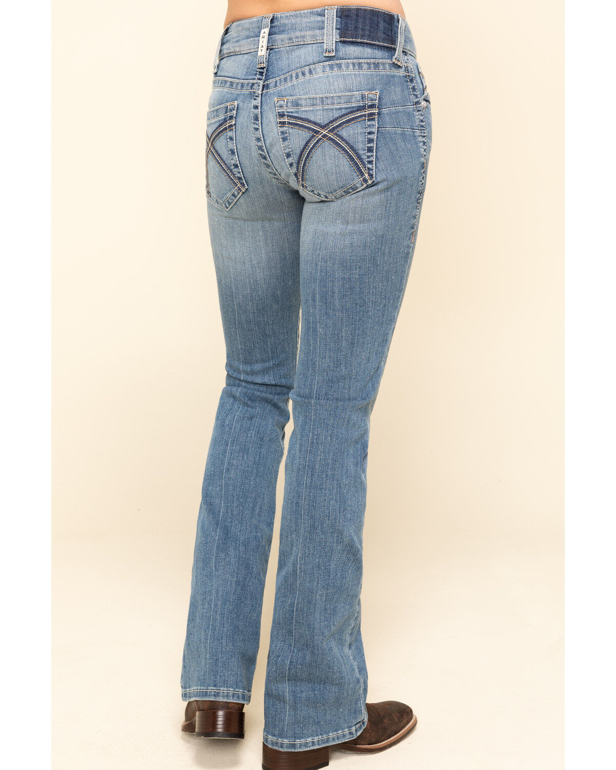 size 27 in women's jeans is what size