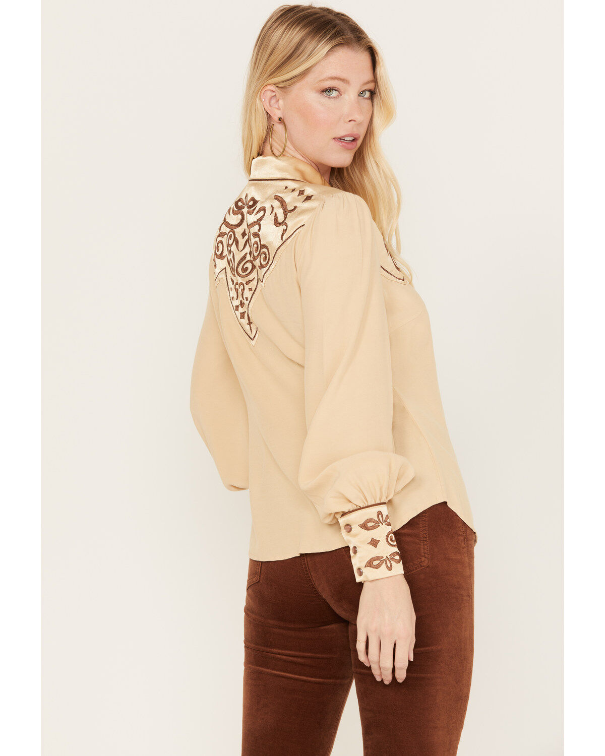 Image #4 - Shyanne Women's Long Sleeve Embroidered Western Snap Shirt, Taupe, hi-res