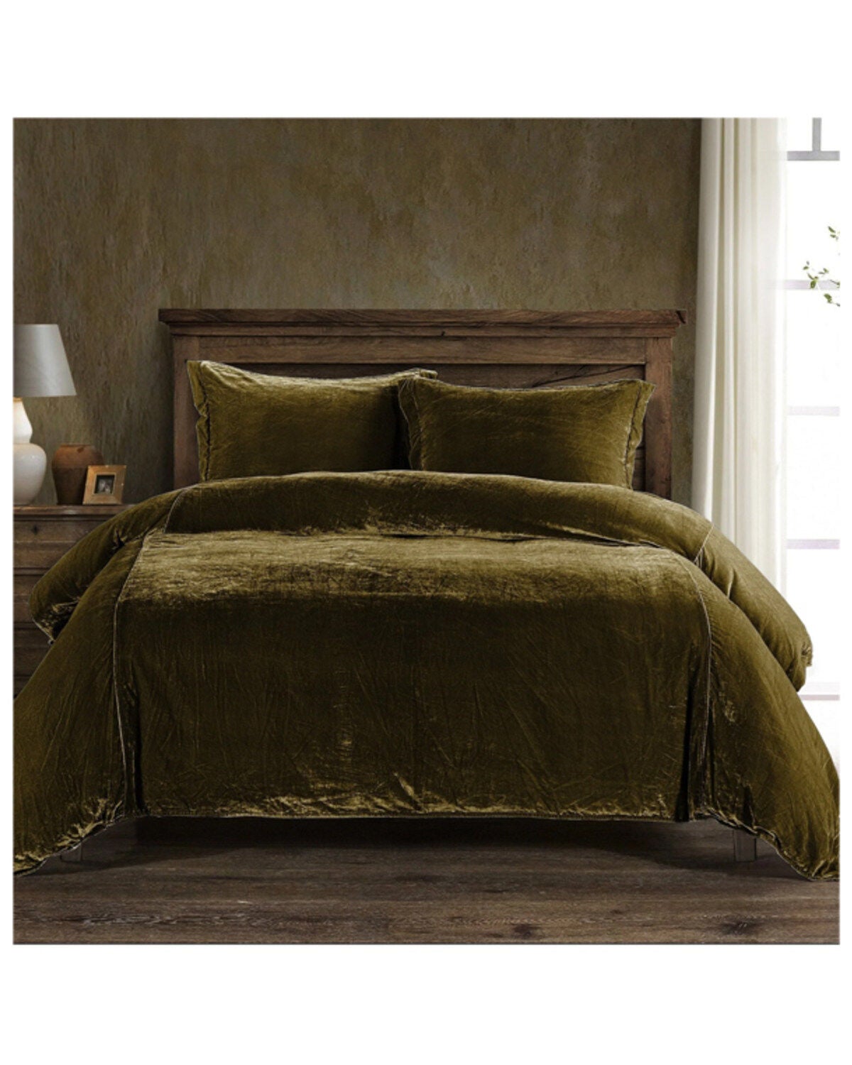 HiEnd Accents Green Stella Faux Silk & Velvet Super King 3-Piece Duvet Cover Set, Green, hi-res