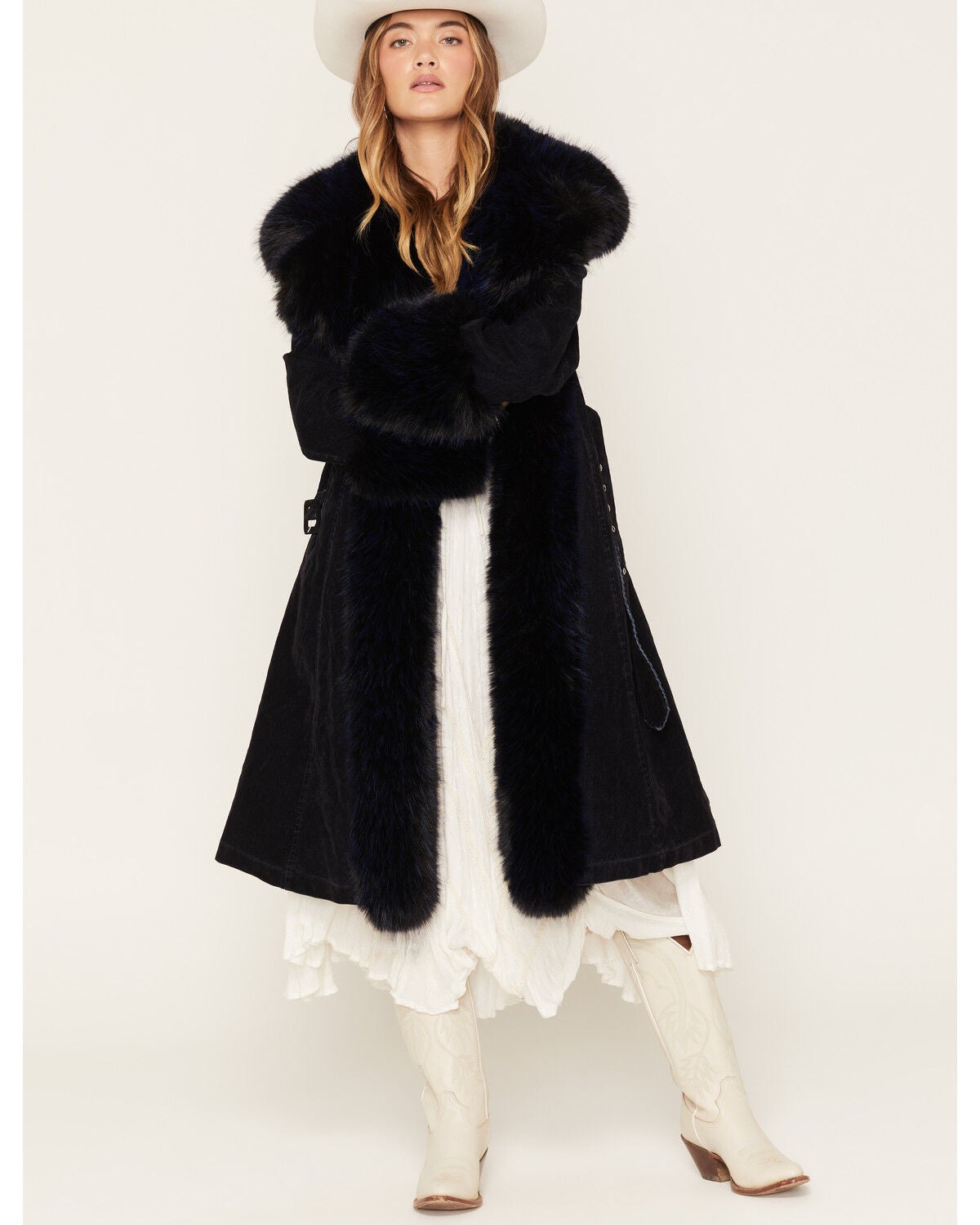Image #1 - Azalea Wang Women's Annora Faux Fur Velvet Coat, Navy, hi-res