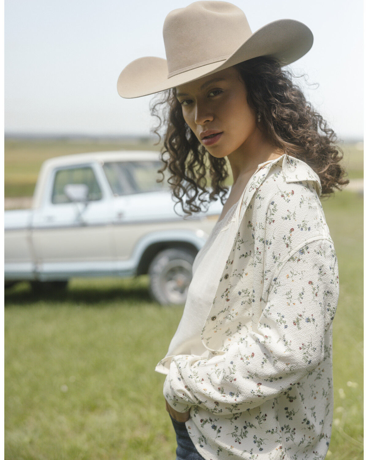 Idyllwind Women's Snowden Floral Print Long Sleeve Featherlight Western Shirt, Cream, hi-res