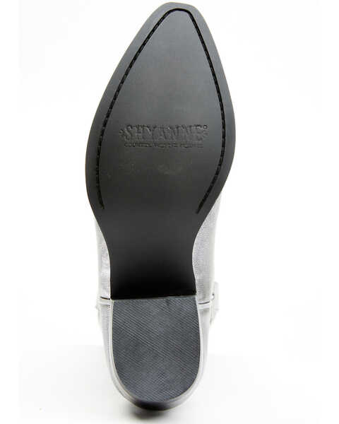 Shyanne Women's Encore Western Boots - Snip Toe, Silver, hi-res
