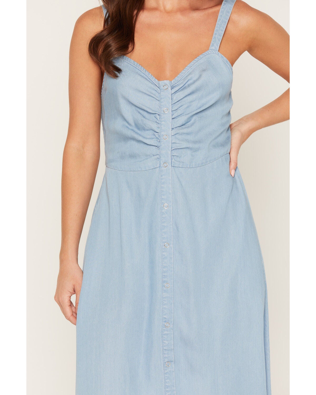 Image #3 - Lovestitch Women's Light Wash Sleeveless Snap Front Midi Dress, Light Wash, hi-res