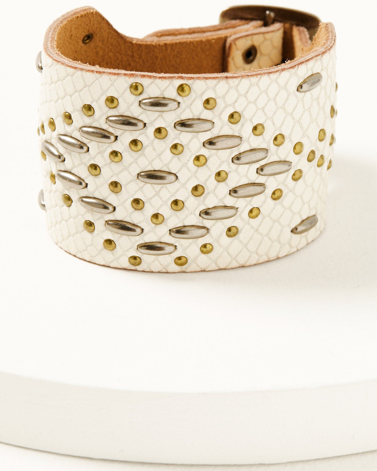 Idyllwind Women's Caprice Leather Cuff, Ivory, hi-res