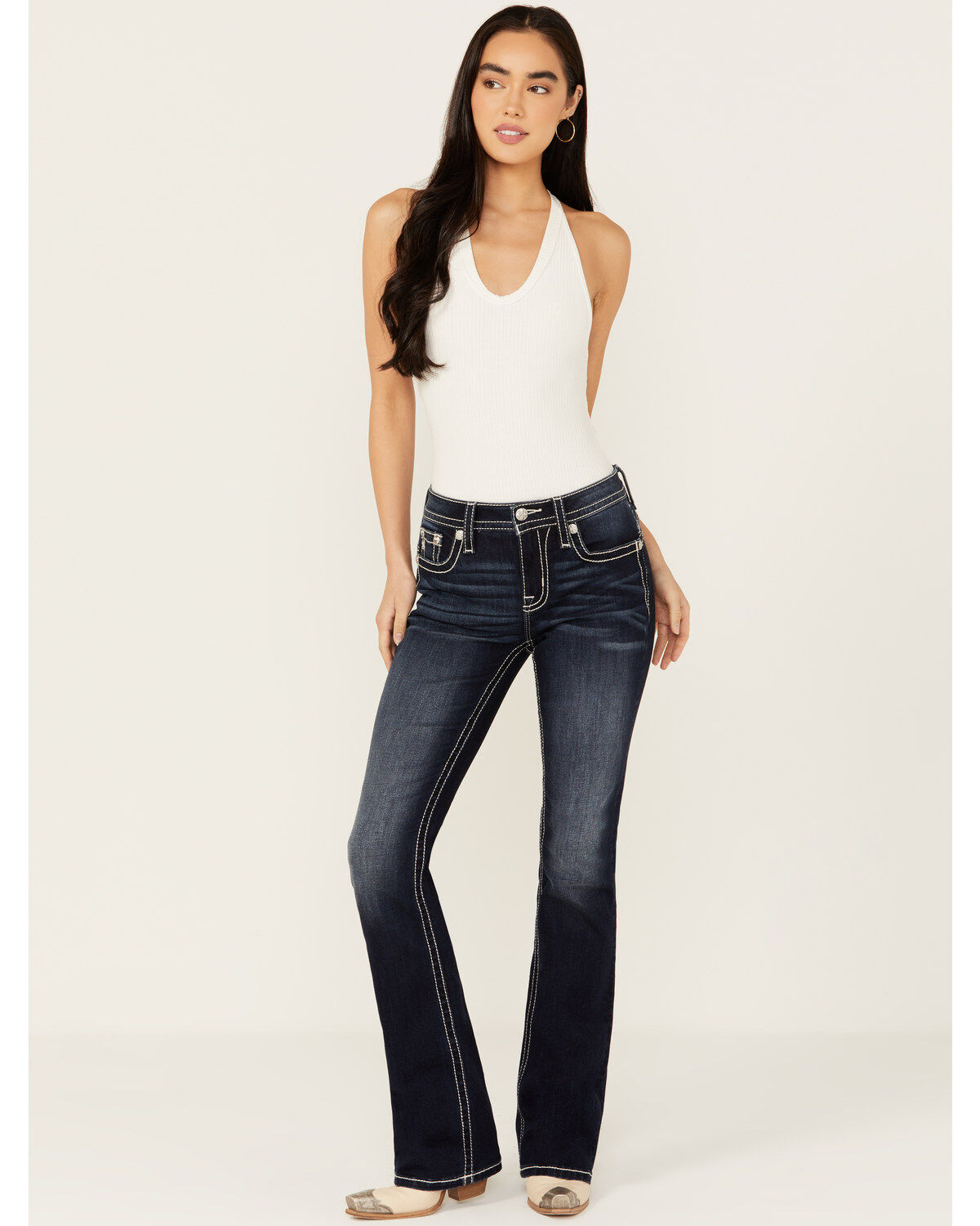 crop-back_4604f829-6833-4068-