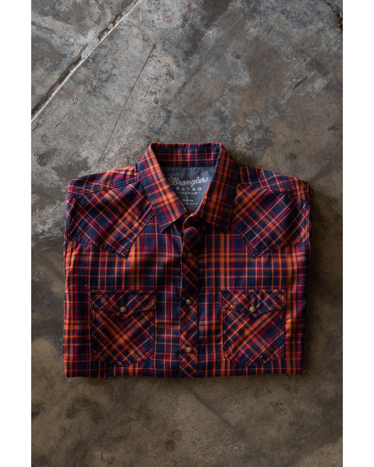 Image #1 - Wrangler Retro Premium Men's Navy Med Plaid Long Sleeve Western Shirt , , hi-res