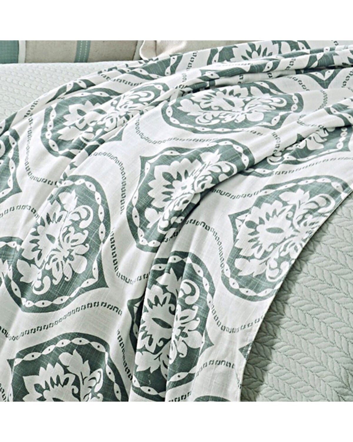 HiEnd Accents Belmont Super Queen Duvet, Green, hi-res