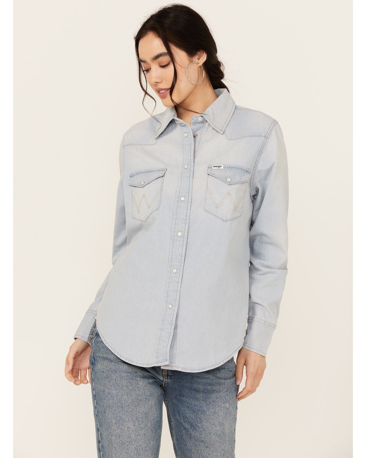 Wrangler Women's Heritage Long Sleeve Snap Western Shirt, Light Wash, hi-res