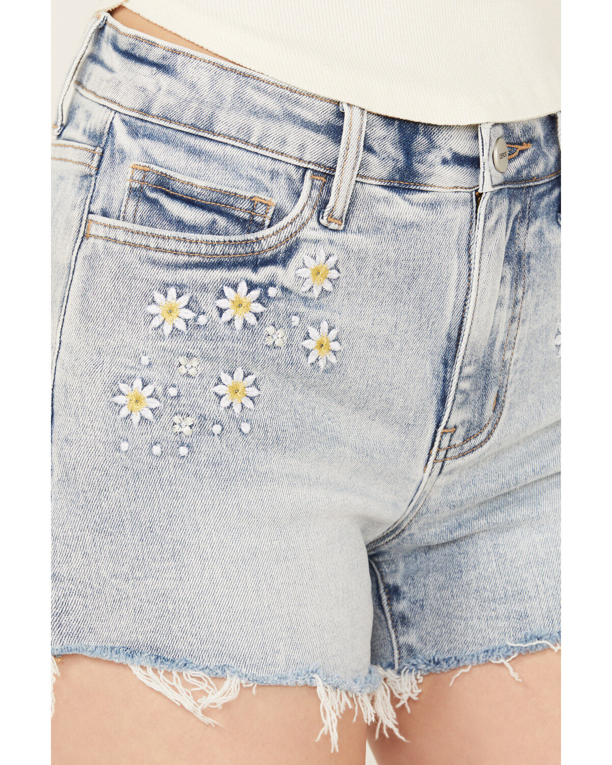 Image #2 - Ceros Women's Light Wash Mid Rise Daisies Shorts, , hi-res