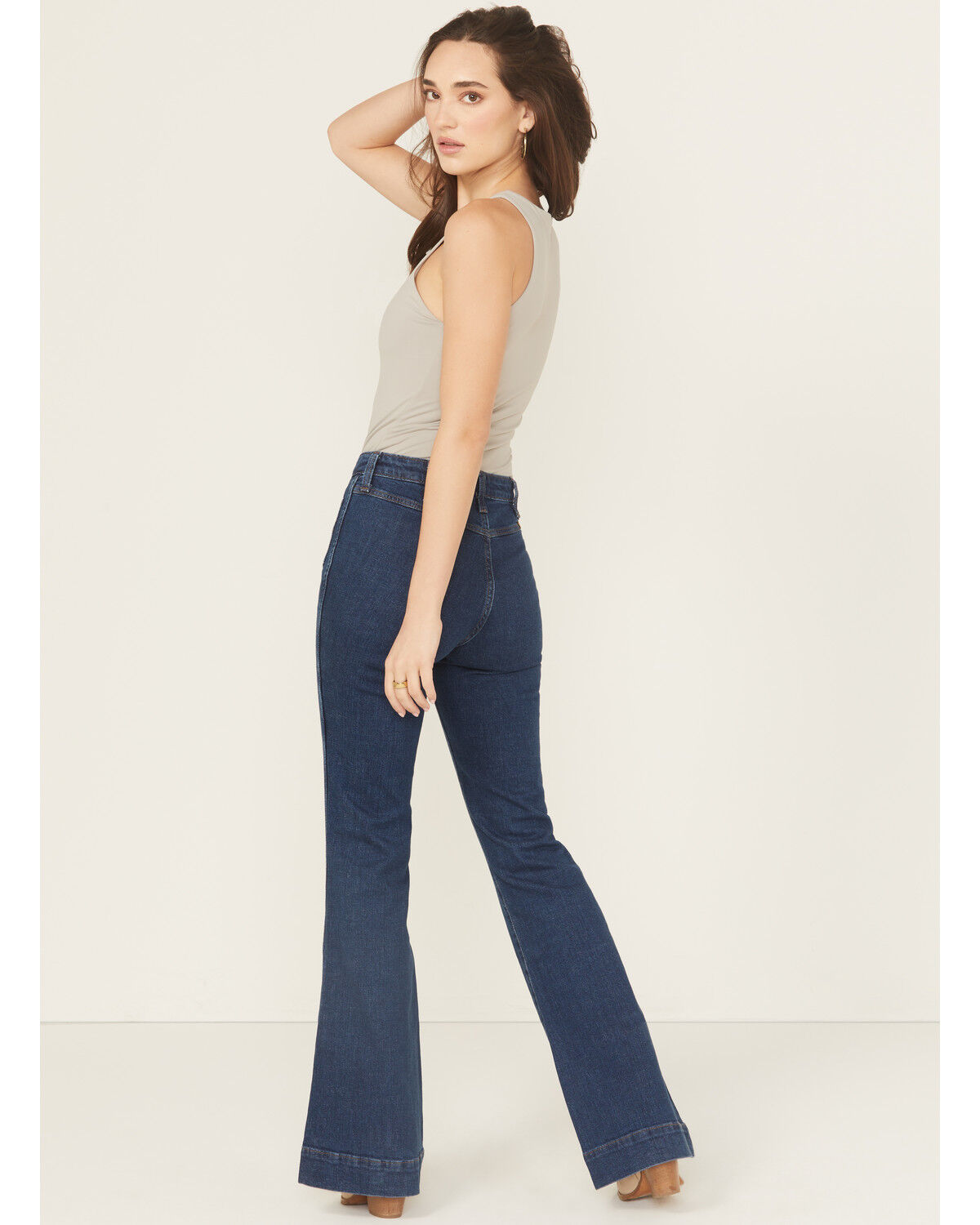 Image #3 - Wrangler X Lainey Wilson Women's Dark Wash High Rise Moonlight Bare Back Pintuck Flare Stretch Denim Jeans, Dark Wash, hi-res
