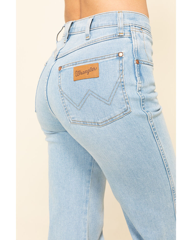 Wrangler Modern Women S High Rinse Light Wash Fly High Flare Jeans Boot Barn Innovative active flex fabric specifically designed to keep moving with you for superior comfort that lasts all day. wrangler modern women s high rinse light wash fly high flare jeans