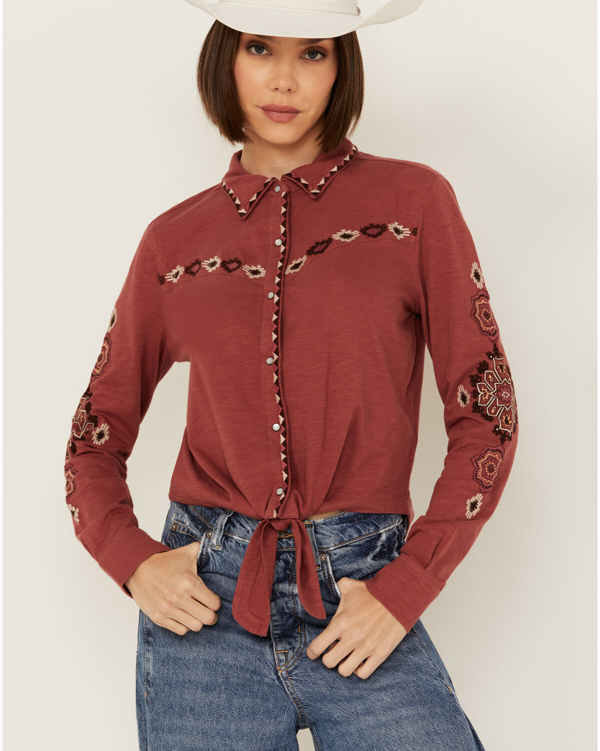 Women's Shyanne Embroidered Long Sleeve Tie Front Pearl Snap Shirt