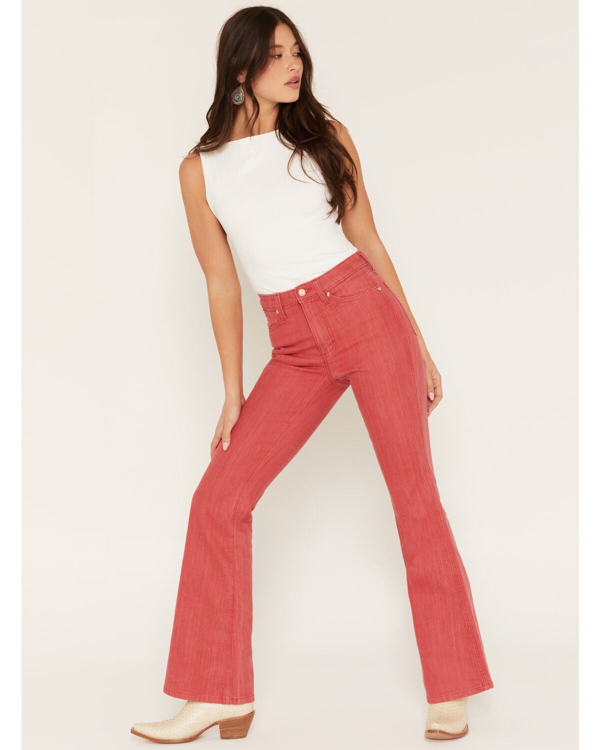 Women's Wrangler X Lainey Wilson High Rise Slim Flare Stretch Denim Je