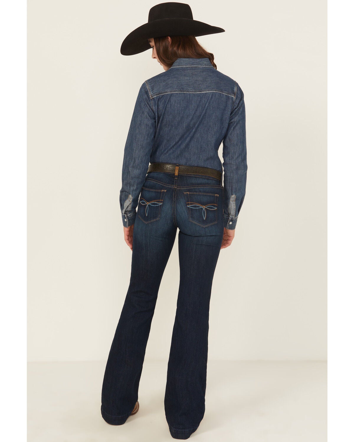 Ariat Women’s Julianna Perfect Rise Trouser Jeans in Dark Wash – Stretch Denim Western Bootcut Jean, Size 27 Short