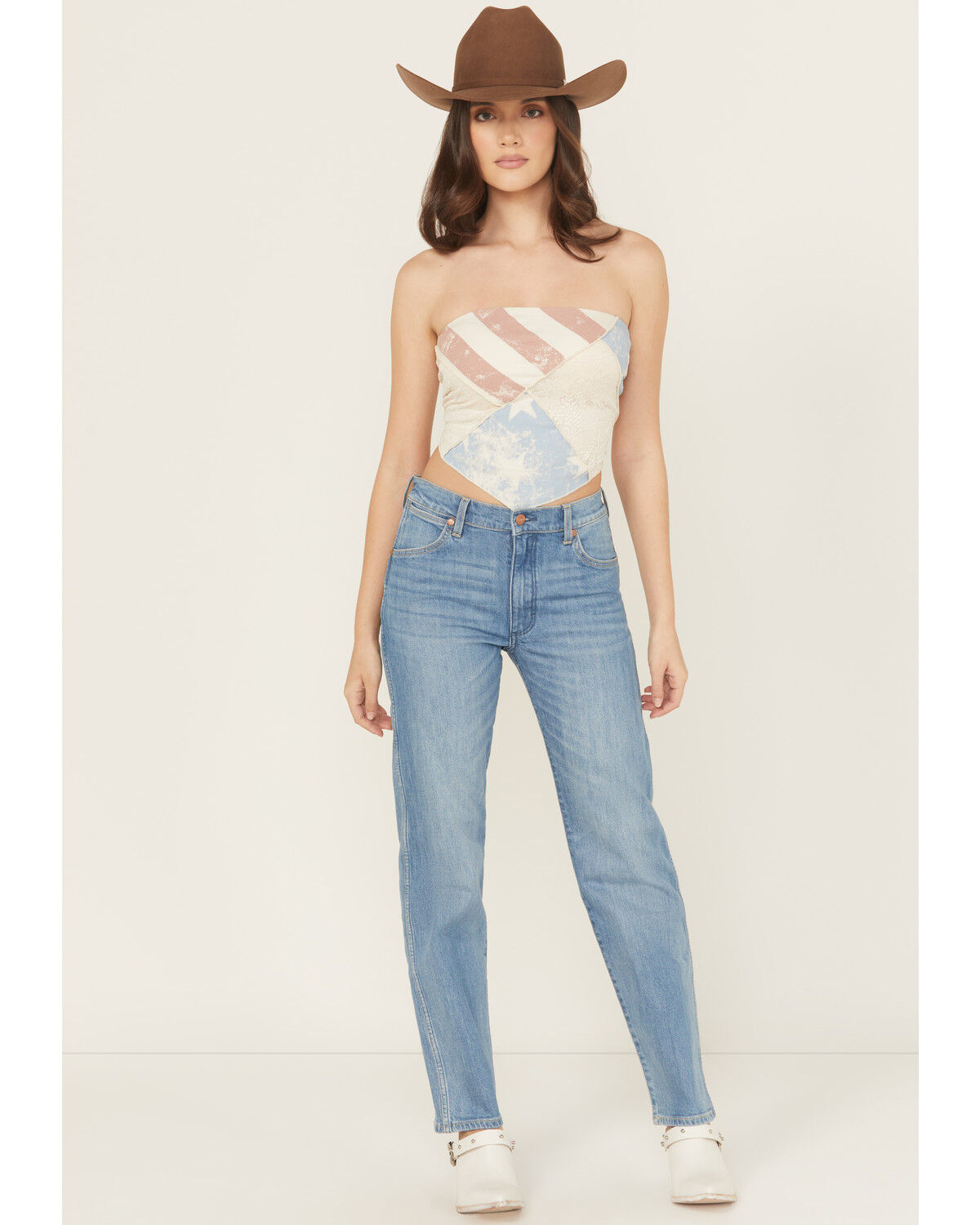 Women's Wrangler Sunset Medium Wash Mid Rise Heritage Straight Stretch