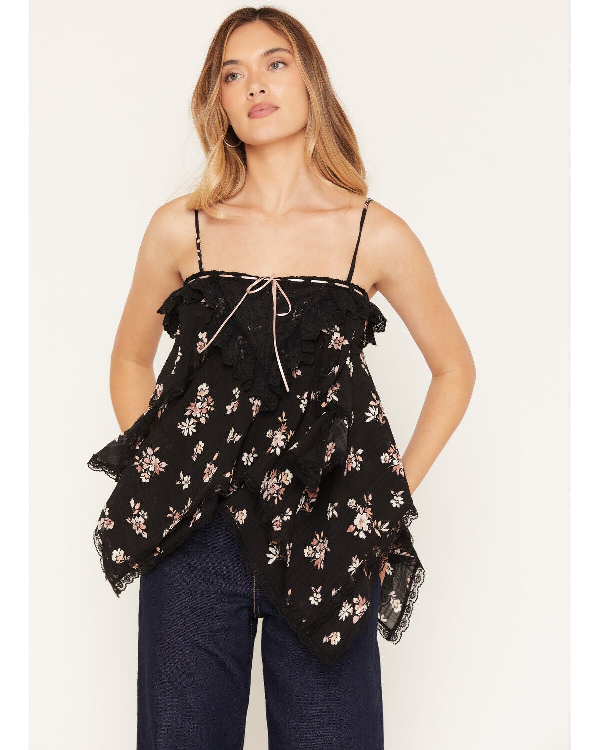Women's Wild Moss Floral Print Sleeveless Hanky Hem Cami