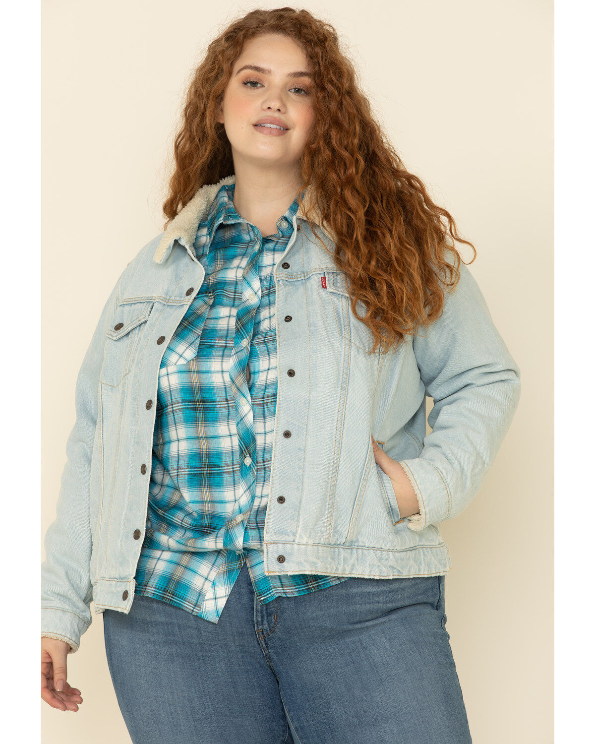 Women's Levi's Light Wash Sherpa Lined Collar Jacket
