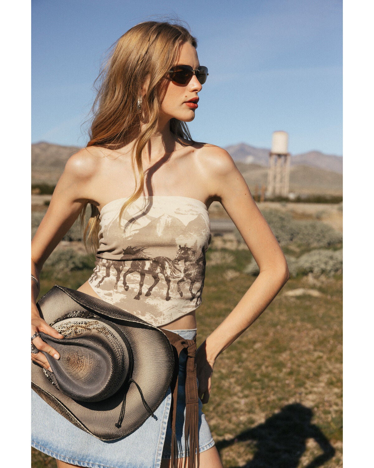 Women's Cleo + Wolf Running Horse Strapless Tie Shirt