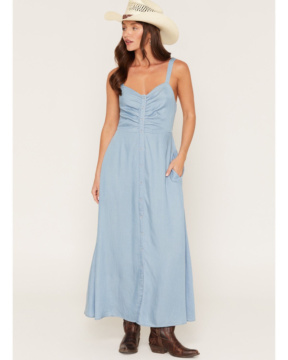 Lovestitch Women’s Light Wash Denim Sleeveless Snap Front Midi Dress with V Neck and Pockets