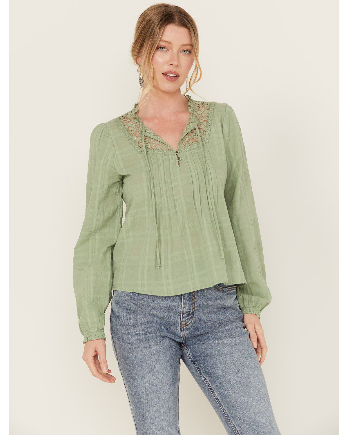 Women's Jolt Lace Trim Long Sleeve Peasant Top