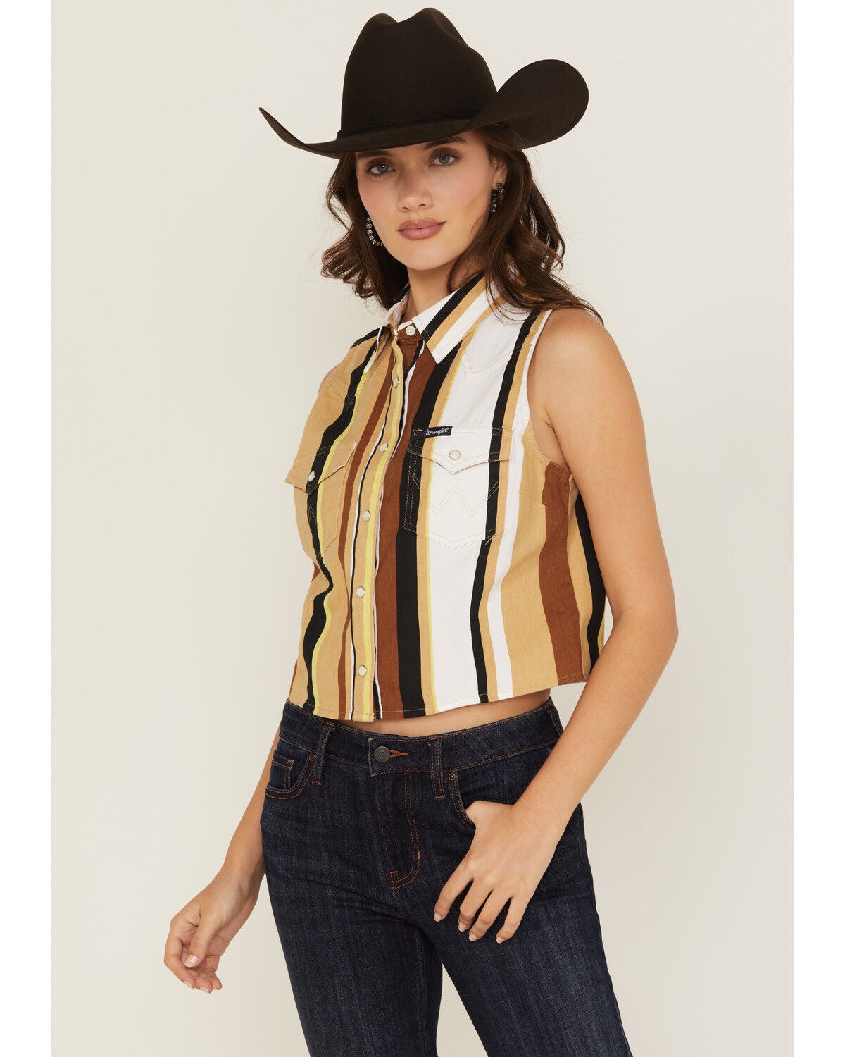 Women's Wrangler Retro Striped Print Sleeveless Snap Cropped Western S
