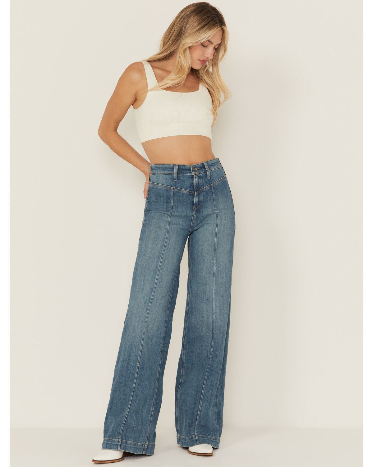 Women's Ariat Sloane Medium Wash Ultra High Rise Wide Leg Denim Jeans