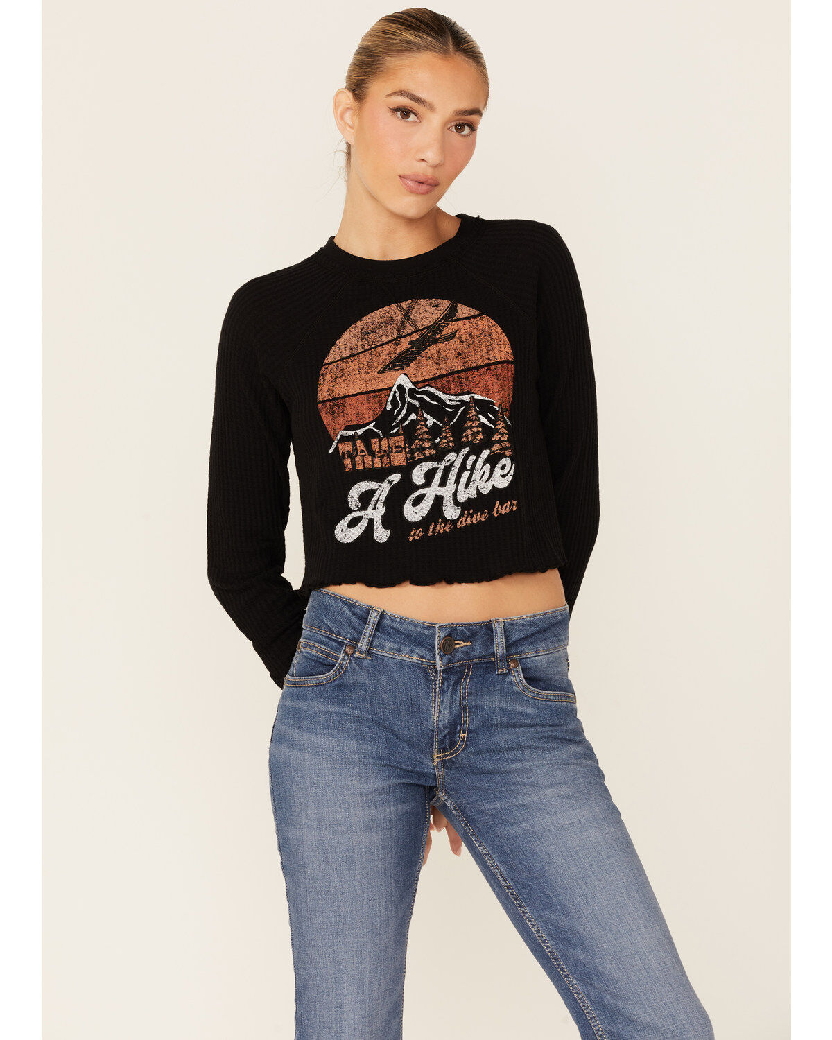 Women's Shyanne Take A Hike Graphic Thermal Long Sleeve Shirt